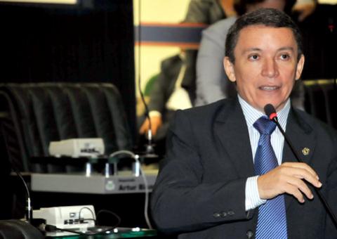 Homens beneficiados no Am com licença paternidade de 180 dias